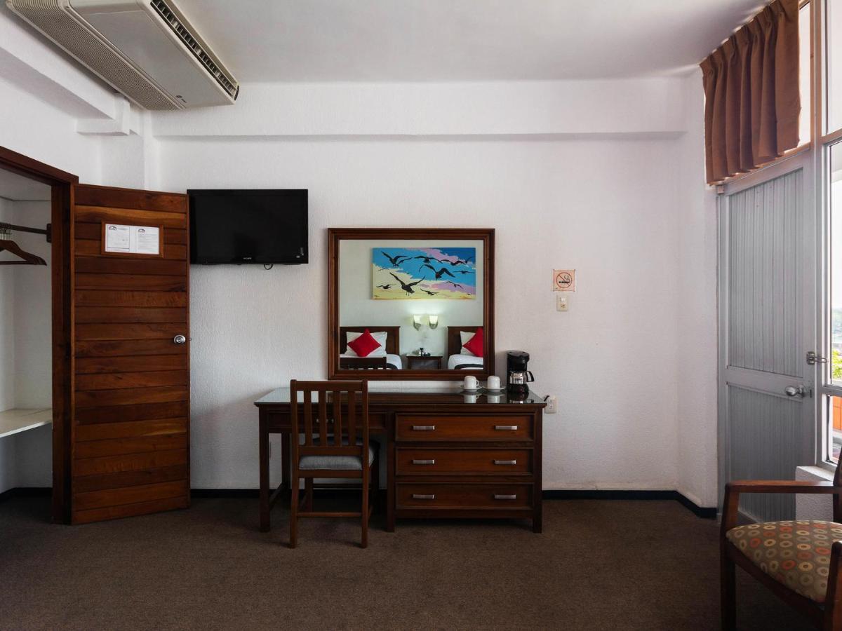 Capital O Florida Tuxpan, Veracruz Tuxpan  Екстериор снимка